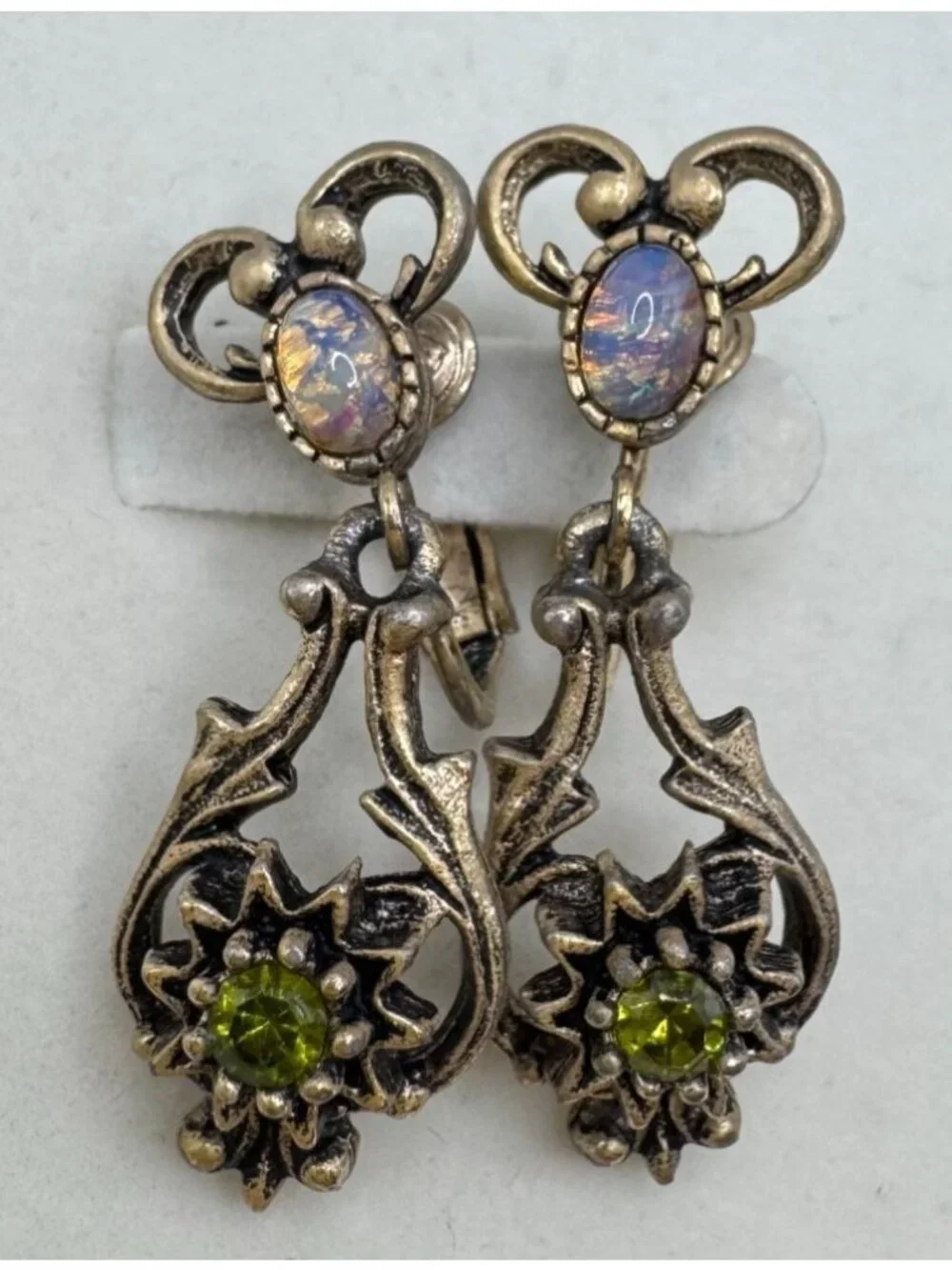 Sarah Coventry Contessa Pin Earring Set Foil Glass Faux Opal Rhinestone 1974